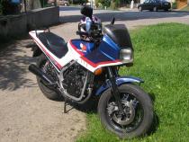 Honda VF500F seznamka s Véčkama